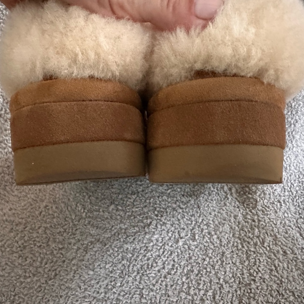 UGG Chestnut Brown Shearling-Lined Platform Slipp… - image 5